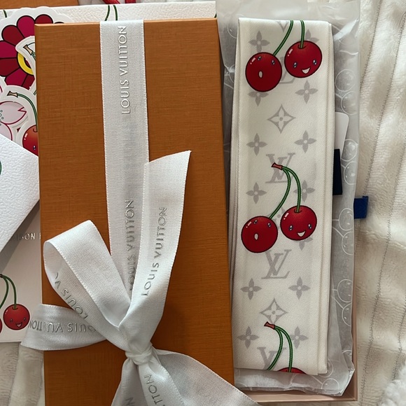 Louis Vuitton LV X TM Bandeau - Picture 2 of 2